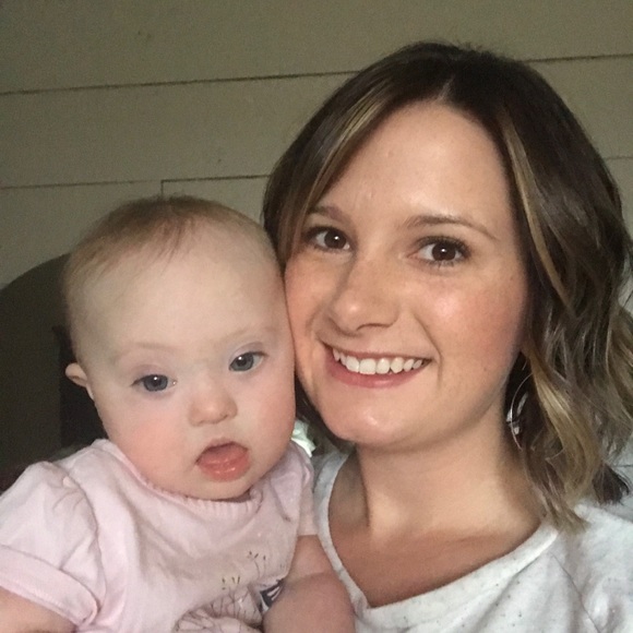 Meet your Posher, Aubrey - Picture 1 of 1